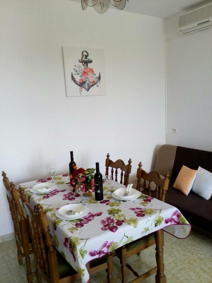 Apartman Knapic Koromacno Bagian luar foto