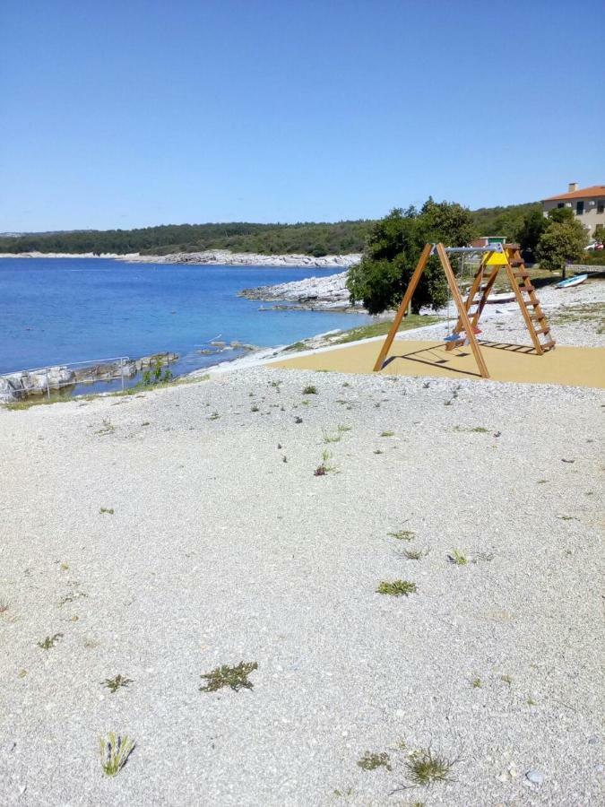 Apartman Knapic Koromacno Bagian luar foto